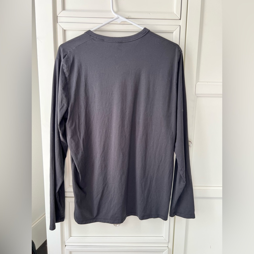 Lululemon The Fundamental LS (long sleeve) - Picture 6 of 7